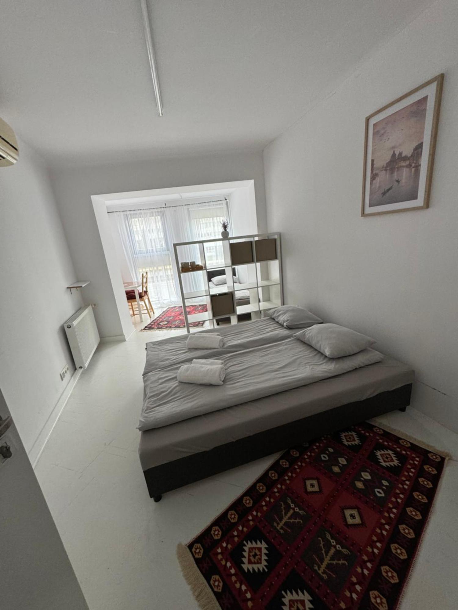 Esa Home Warsaw Ngoại thất bức ảnh