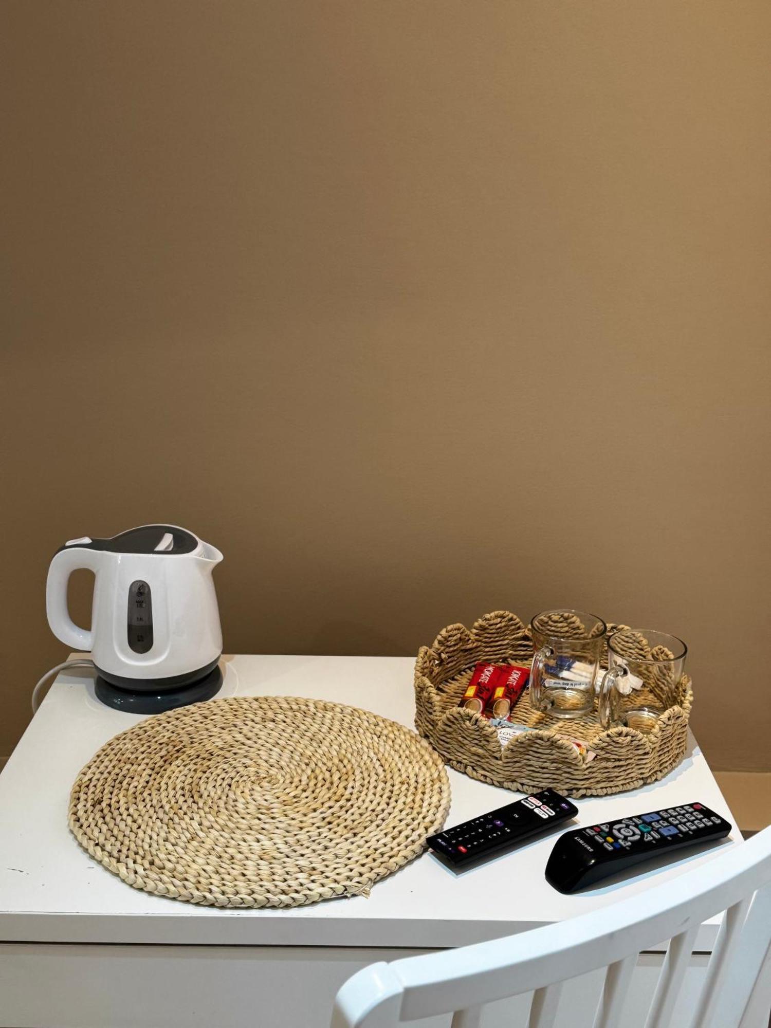 Esa Home Warsaw Ngoại thất bức ảnh